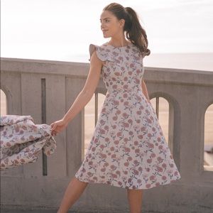 NWT Gal Meets Glam Lola Dress Size 2